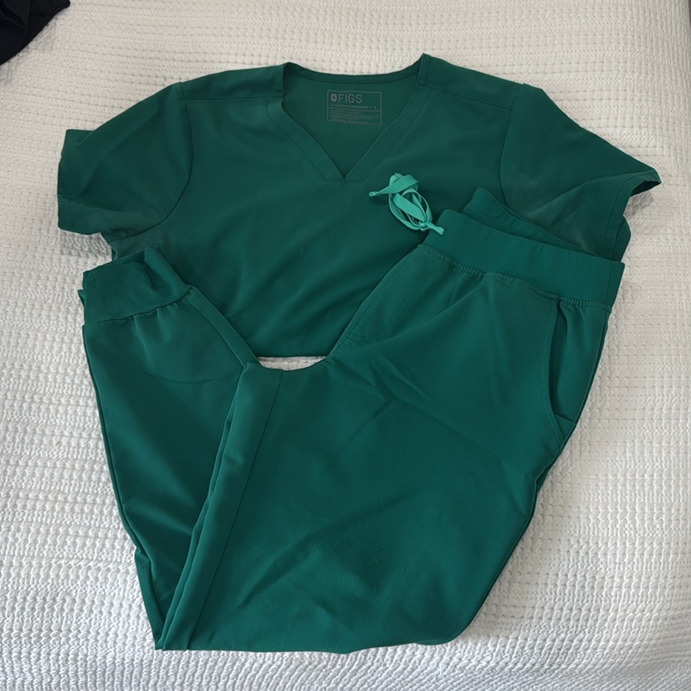 Figs Green Top and Bottom